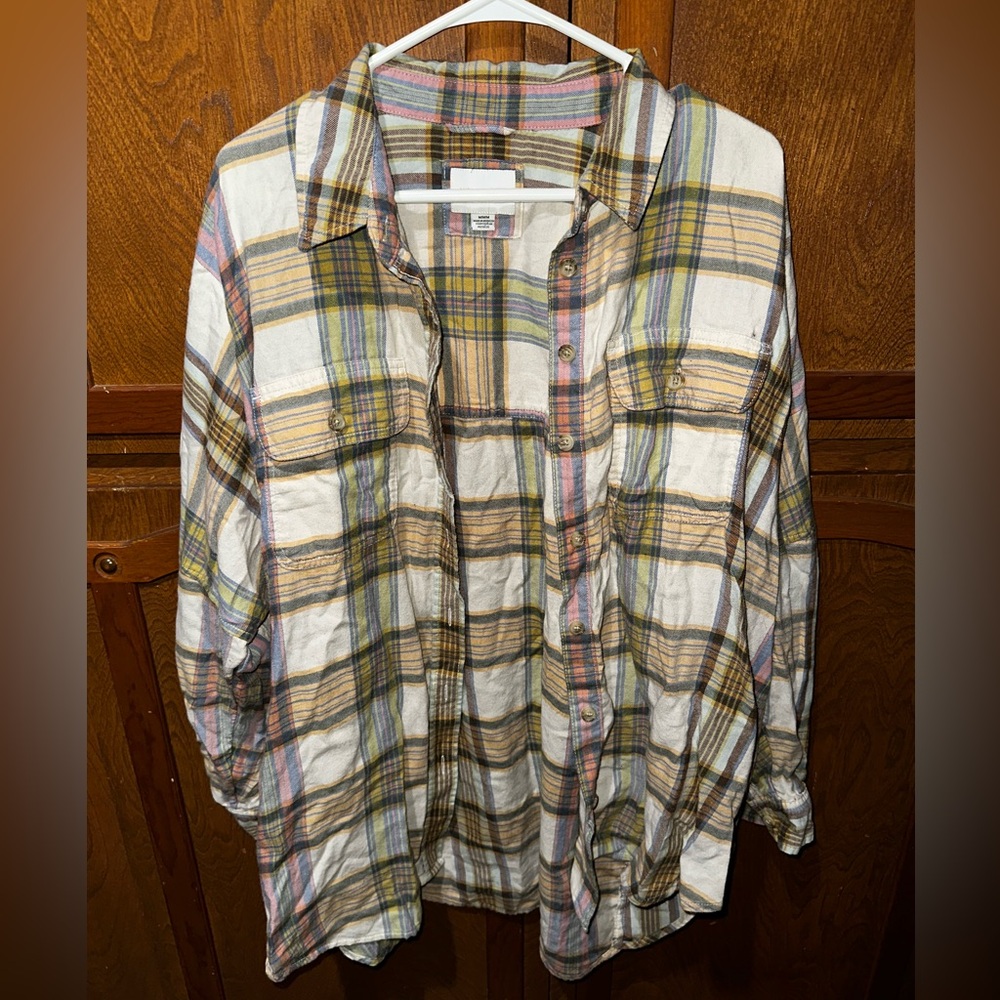 American Eagle Outfitters Multicolor Plaid Soft Flannel